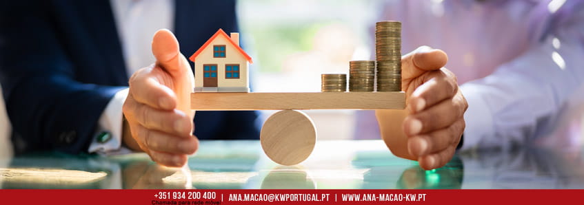 Choosing the price of a house adjusted to the market is essential.