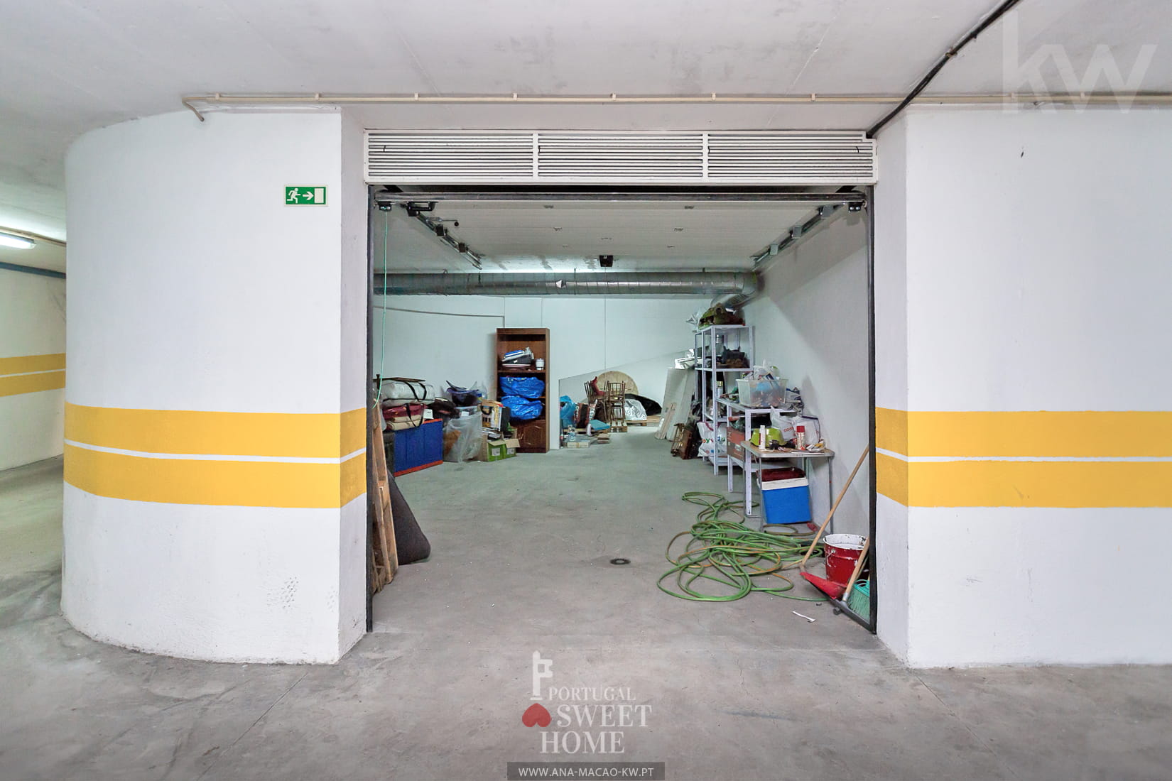 Garagem fechada para 2 carros (32,6 m2)