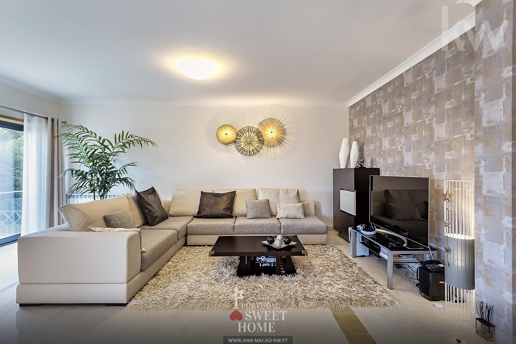 Living room area (40 m²)