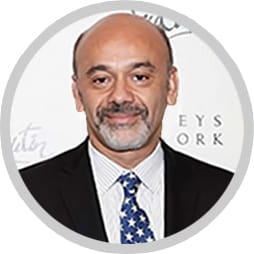 Christian Louboutin a acheté un appartement à Lisbonne, Alfama, et une petite ferme sur la plage de Comporta.