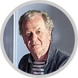 Jacques-Grange, o reconhecido designer de luxo francês, também vive na Comporta