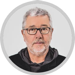 Philippe Starck a acheté une maison dans l'Alentejo et a loué une maison à Cascais pendant 6 ans.