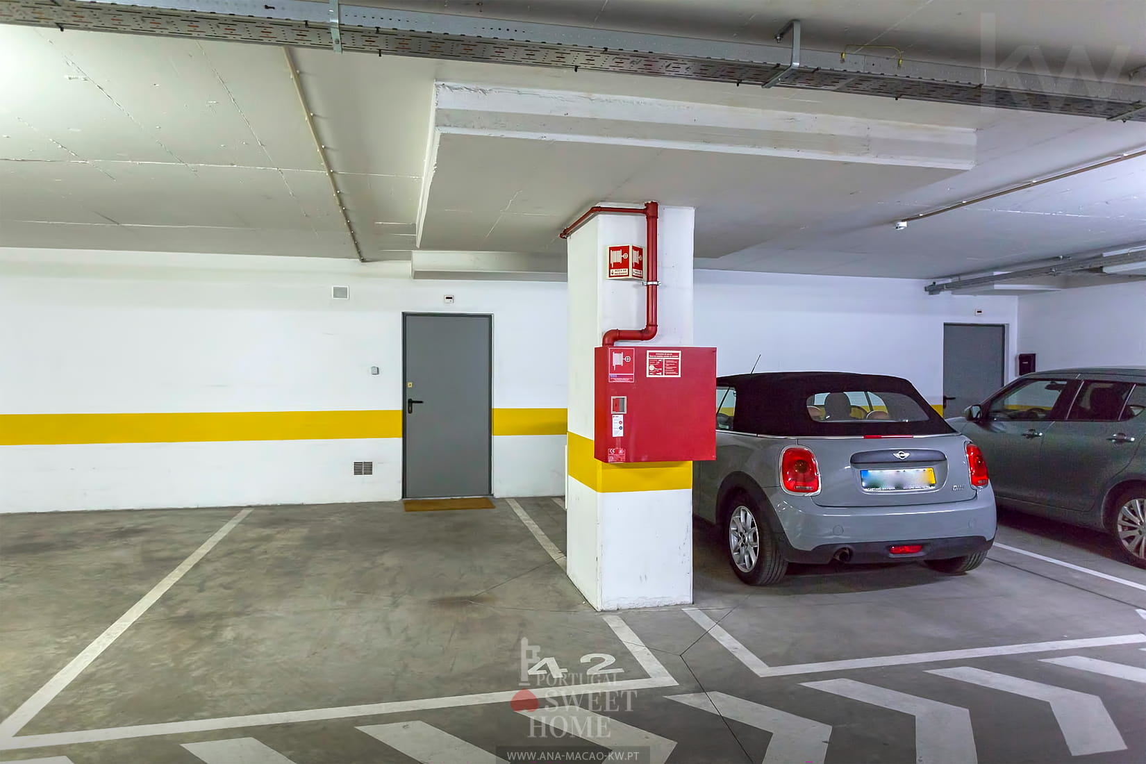 Garage pour deux voitures avec 30 m2