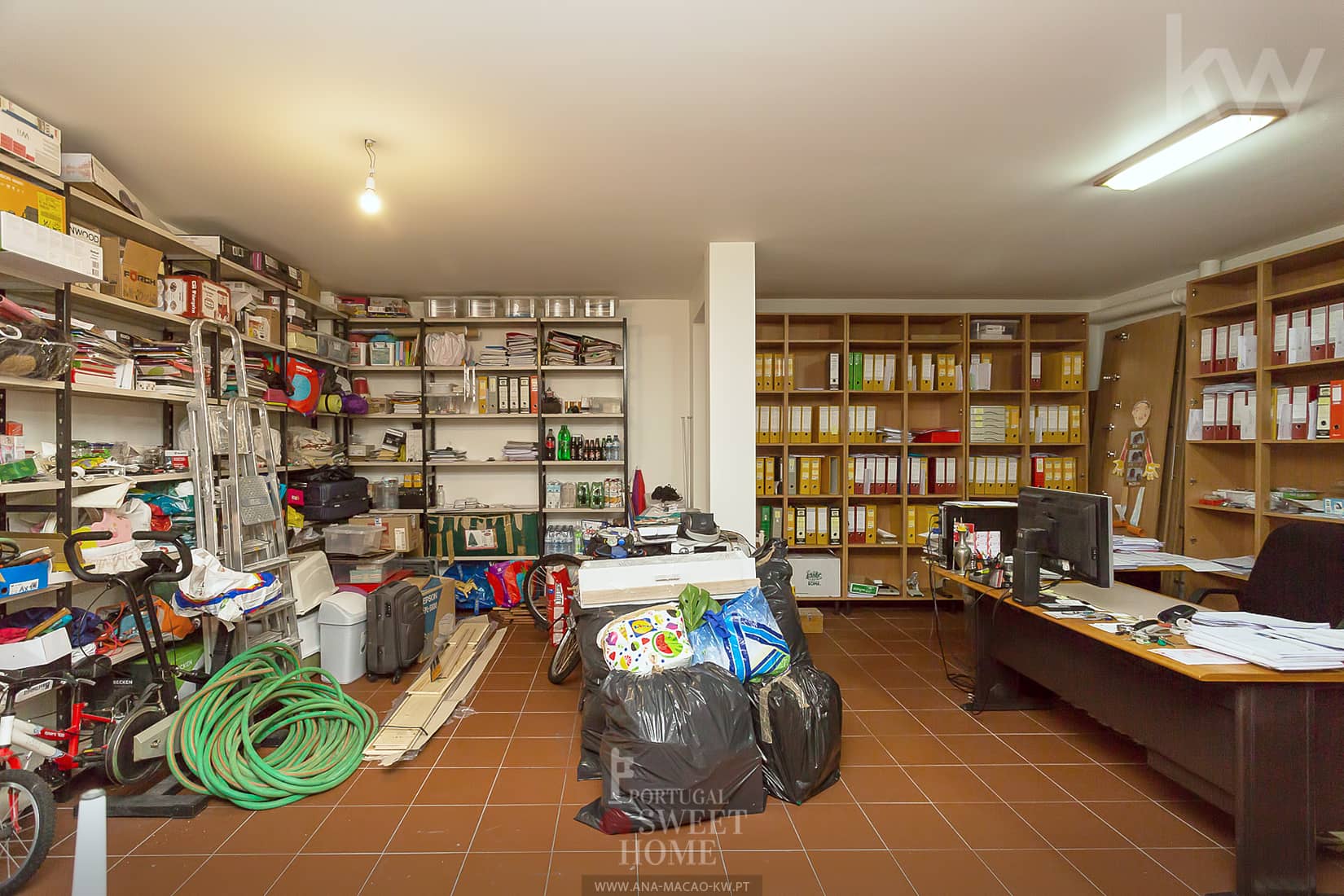 Garage avec 60 m2
