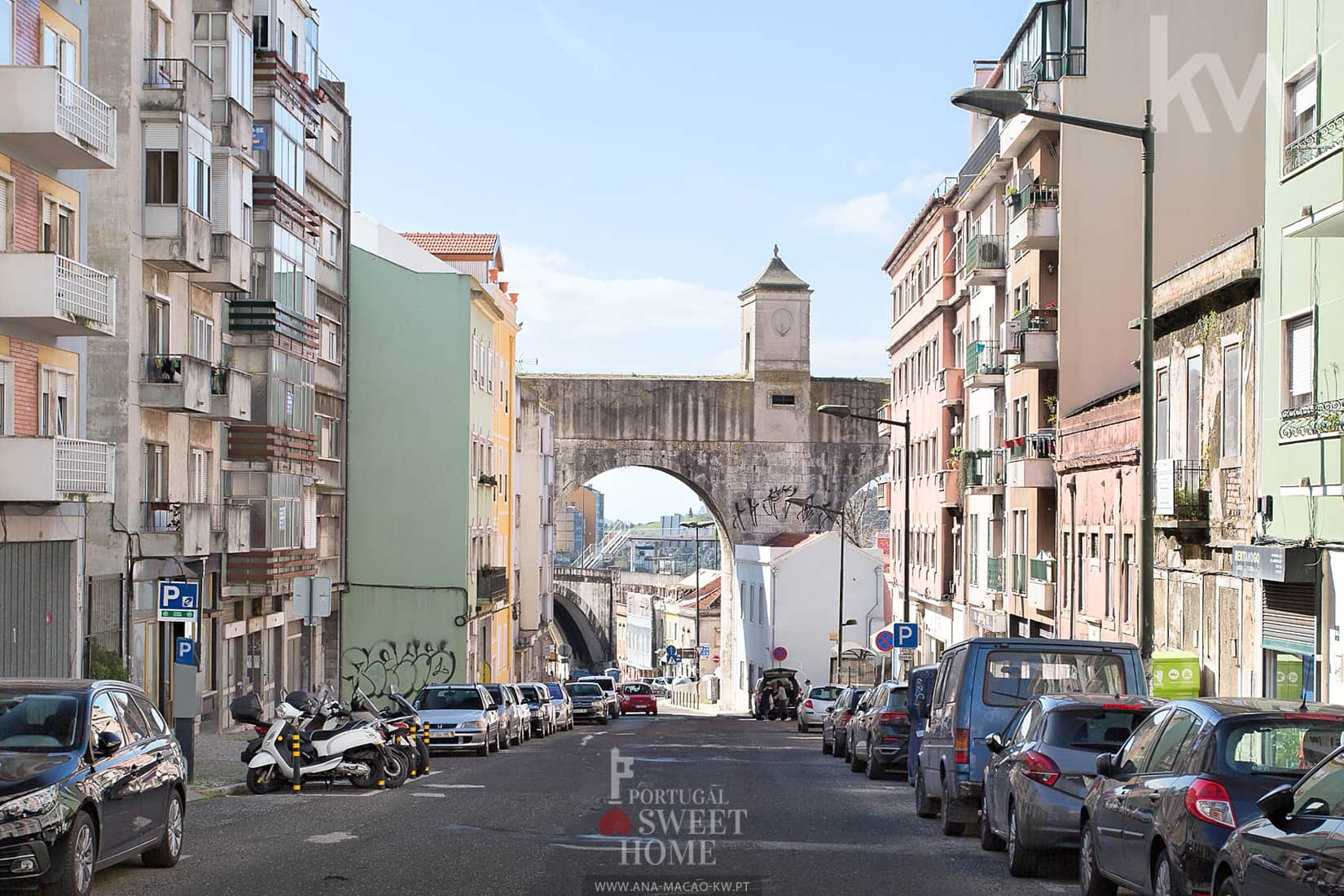 View of Rua do Arco do Carvalhão