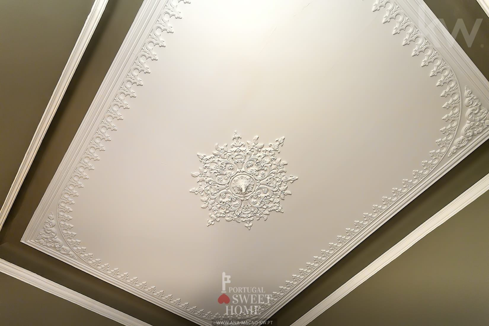 Office ceiling detail