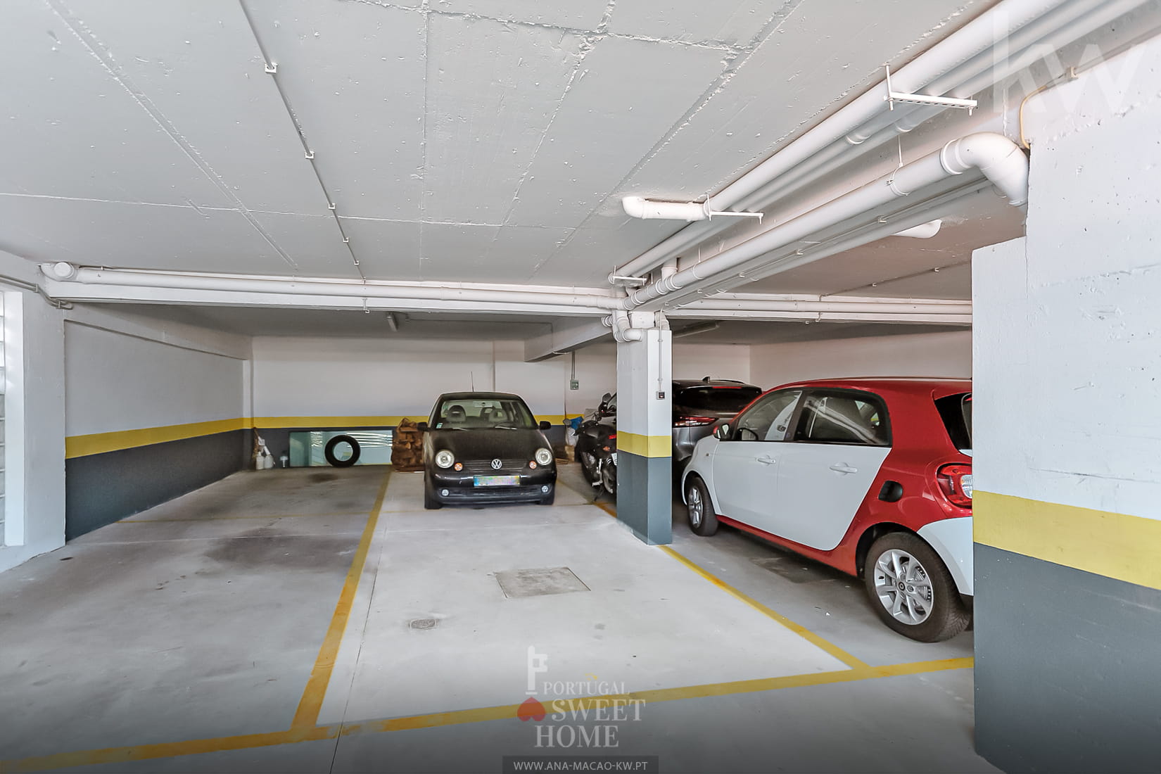 Garagem com 2 lugares de estacionamento (25 m2)