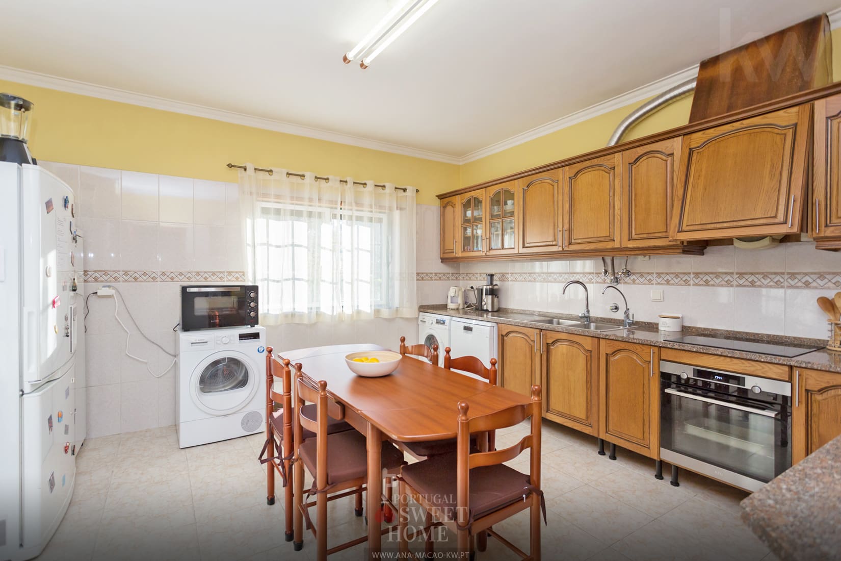 Fully equipped kitchen (18.7 m2)