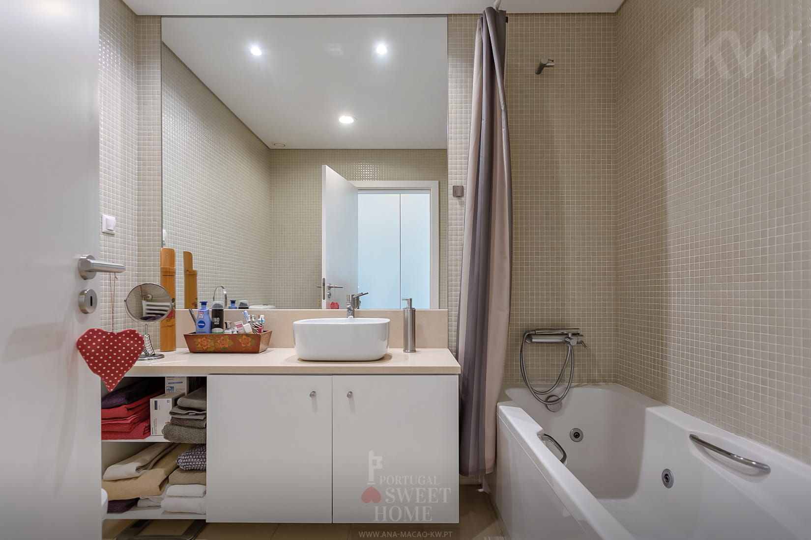 Casa de banho da suíte (4,9 m²)