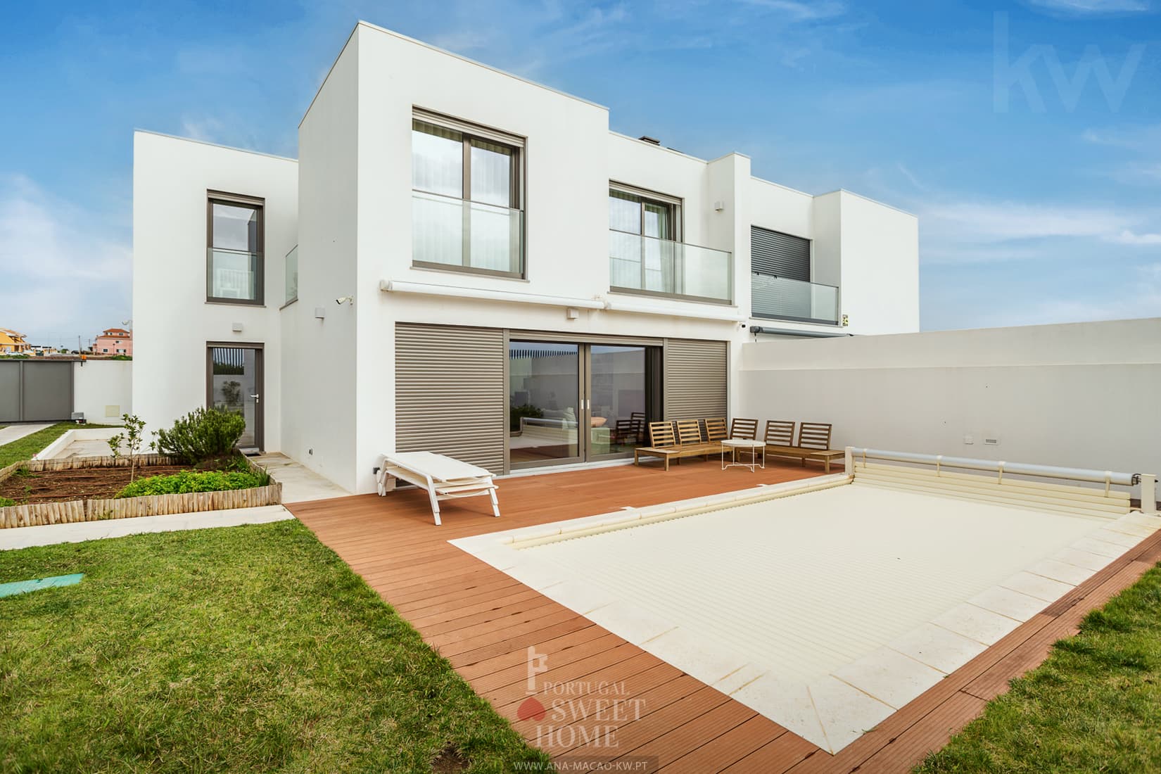 Oeiras, Leceia - Maison de 3 chambres avec garage et piscine