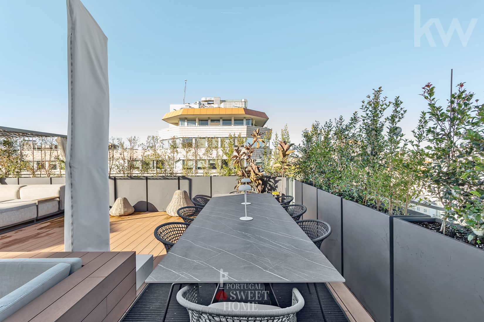 Rooftop dining area