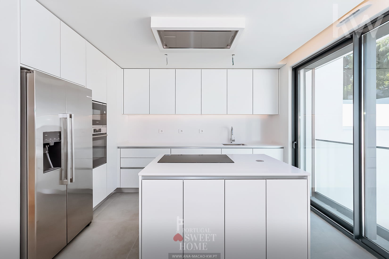 Cuisine (18 m2) entièrement équipée avec appareils Bosch