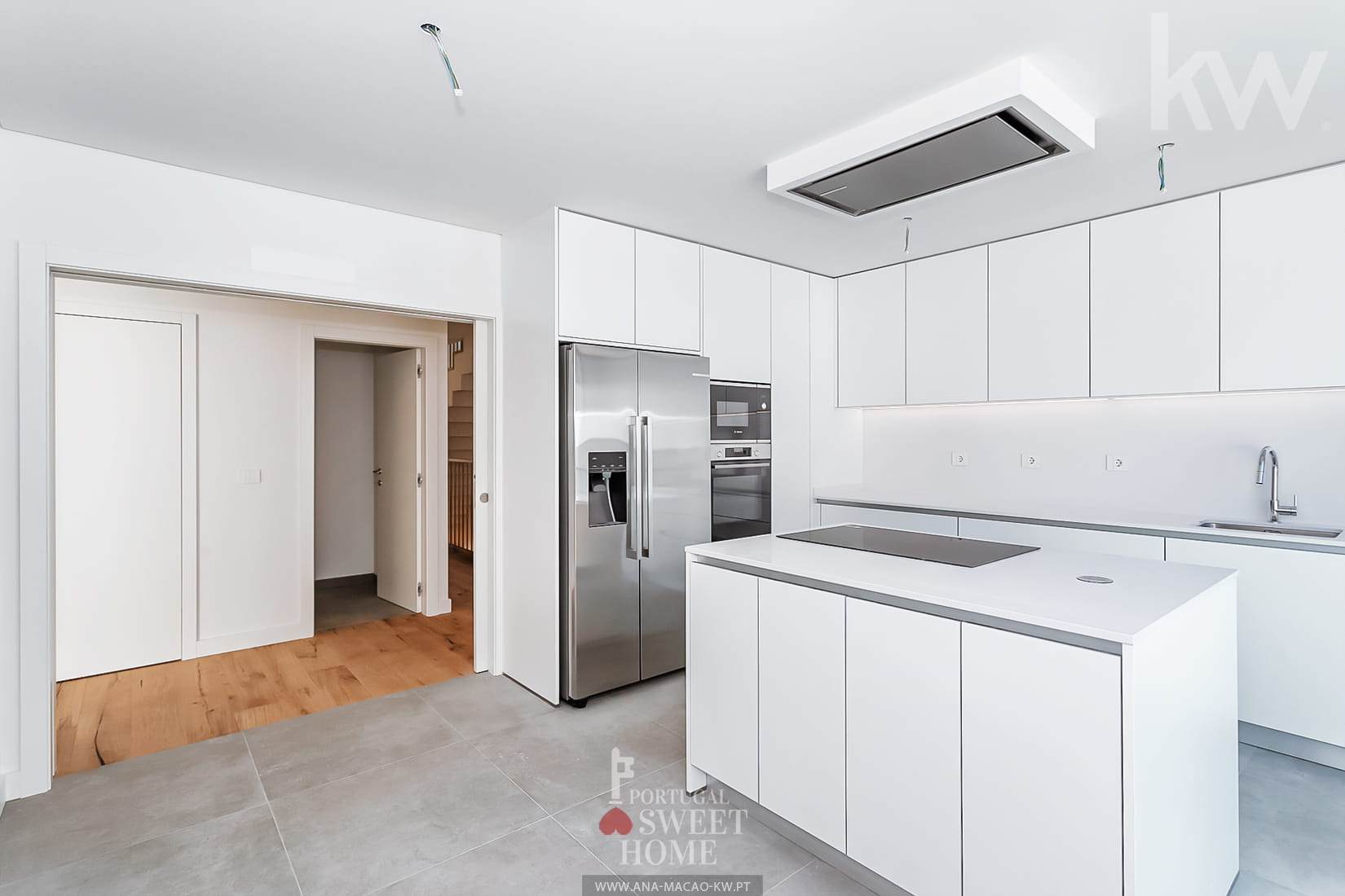 Cuisine (18 m2) entièrement équipée avec appareils Bosch