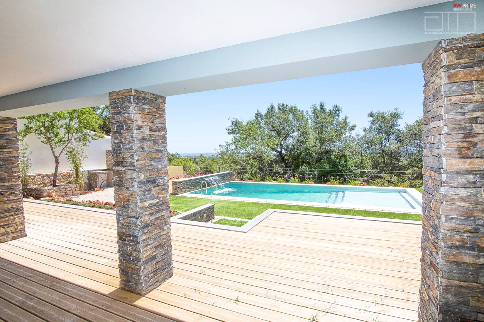 Panoramic terrace overlooking the pool