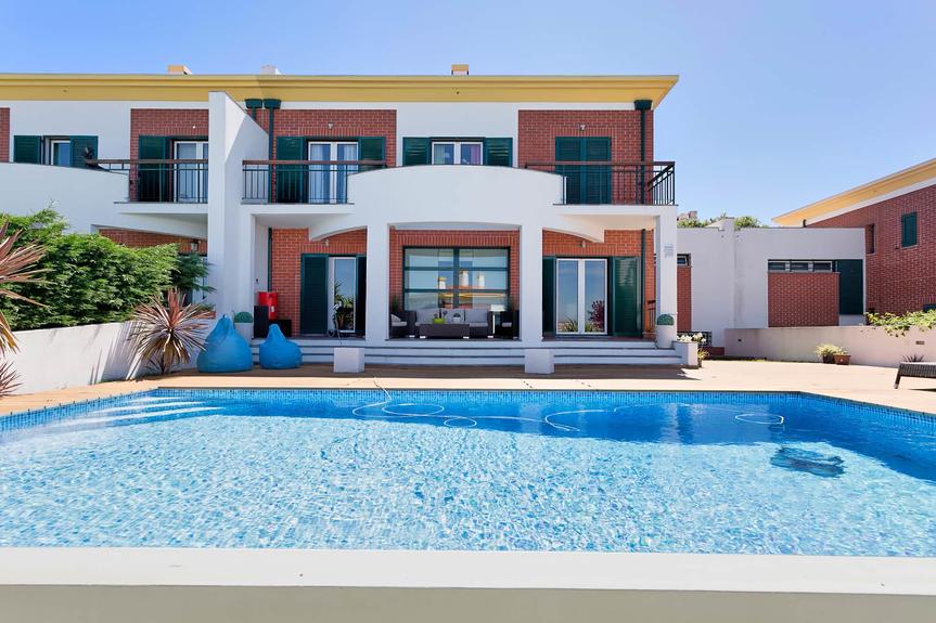 Villa spectaculaire avec jardin et piscine près de Oeiras Golf & Residence