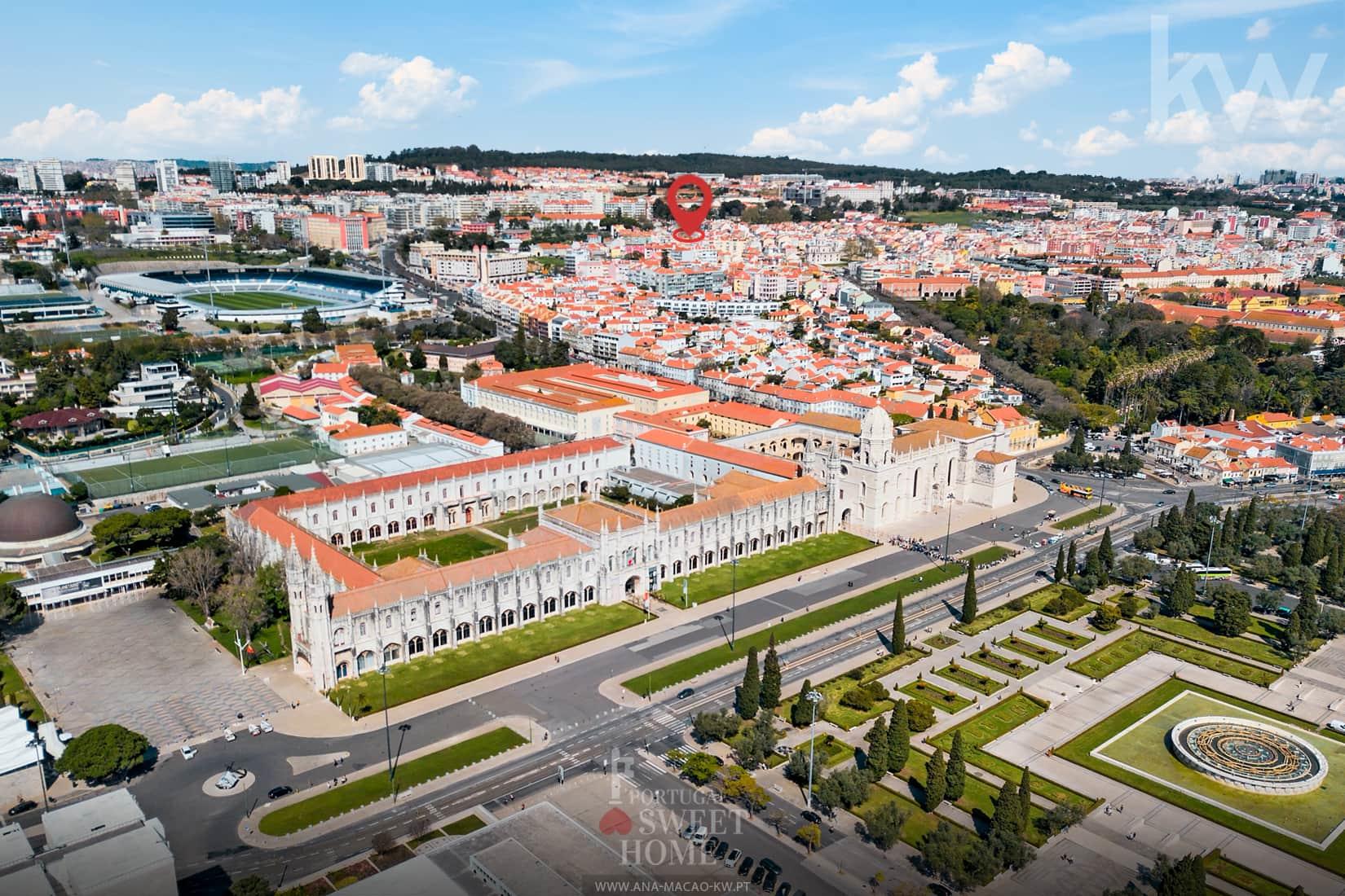 Lisbonne, Belém - Terrain avec projet soumis, pour villa de 4 chambres sur 3 étages, garage et piscine