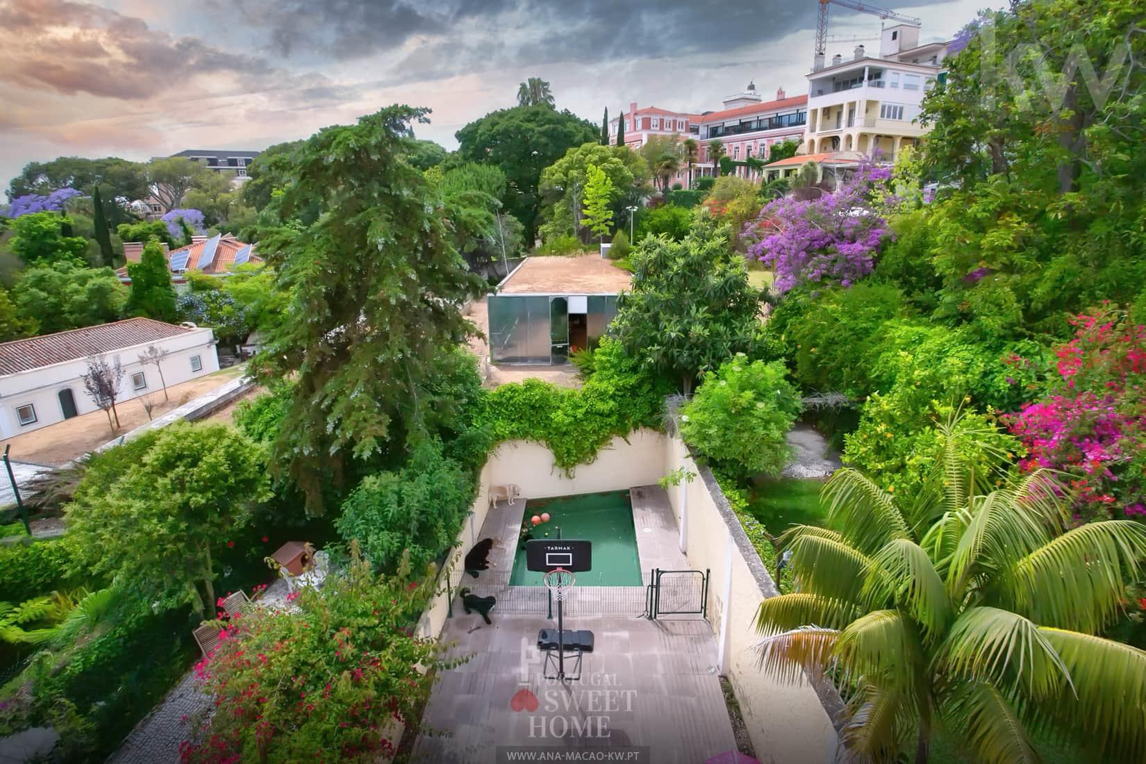 Lisbonne - Lapa, villa de 5 chambres avec vue sur le Tage, piscine et garage (4 voitures)