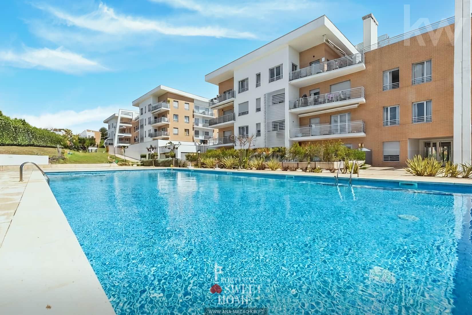 Oeiras, Queijas - Appartement T2 avec garage, à louer, dans une résidence fermée avec piscine