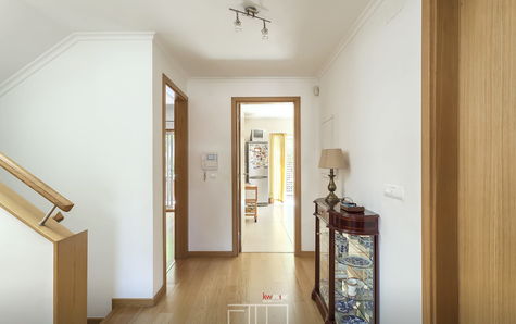 2nd floor hallway