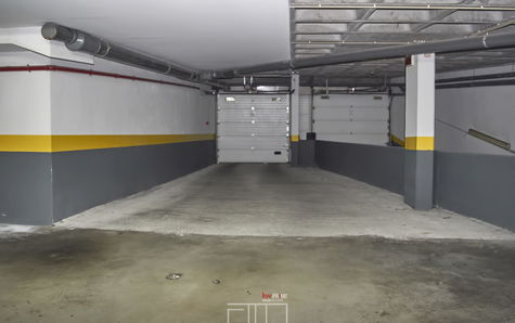 Garagem localizado no piso -1