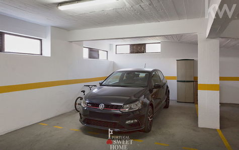 Garagem com 1 lugar de estacionamento