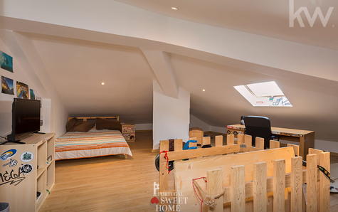 Large attic (over 40 m2)