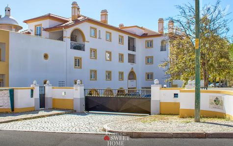 Entrance of the Four Leaves Condominium