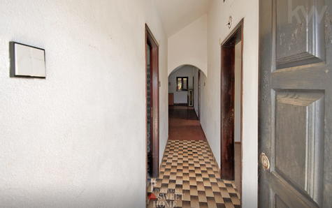 Housing corridor