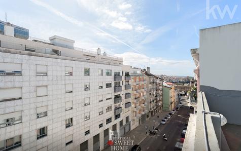 View of Rua do Arco do Carvalhão