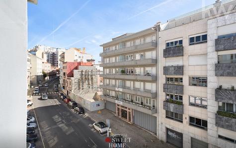 View of Rua do Arco do Carvalhão