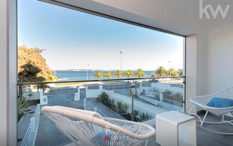 Oeiras, Alto da Barra - Maison de ville T3+1, première ligne de mer