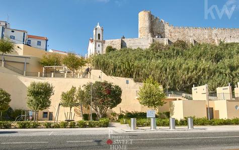 View from the marginal to the Castle