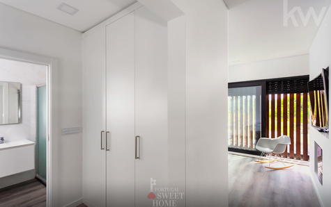 Master suite closet