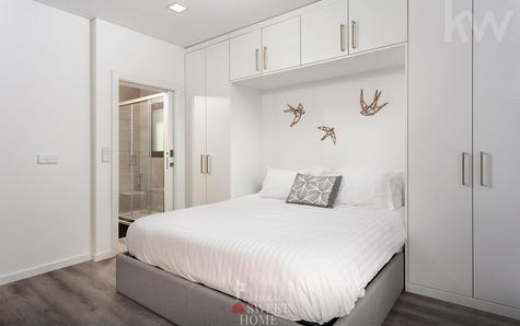 Suite on the ground floor