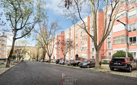 Rua onde está localizado o apartamento