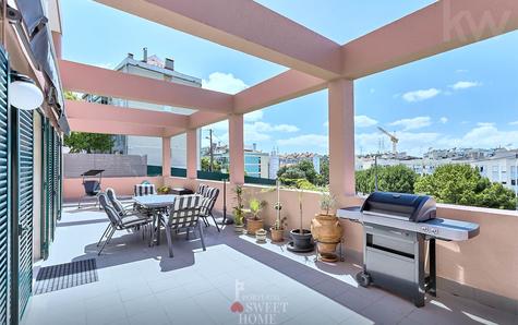 Grande terrasse (70 m2) avec vue dégagée