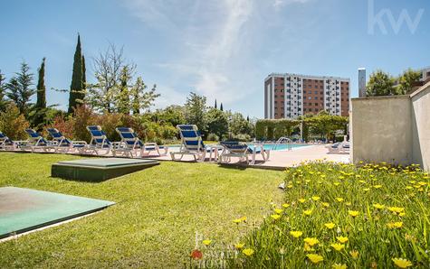 2 swimming pools in the condominium, one for adults and one for children