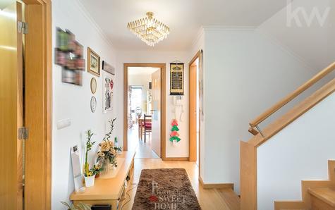0 floor corridor