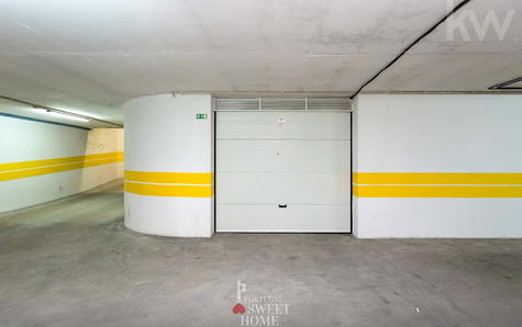 Garage fermé pour 2 voitures (32,6 m2)