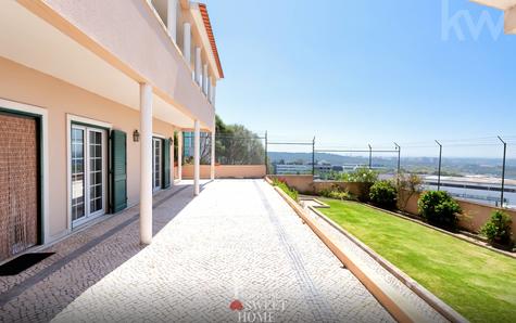 Quinta Grande, Alfragide - 6 bedroom villa with 4 floors and stunning views
