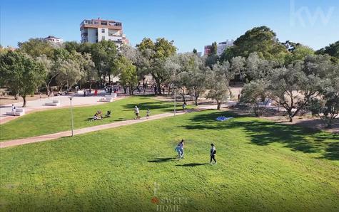 Urban Park at Quinta da Carreira right next door