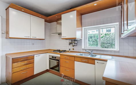 Kitchen (13.6 m²) fully equipped
