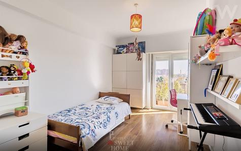 Bedroom with 12.5 m² and view over Oeiras