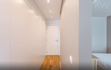 Suite (19 m2) au sous-sol avec dressing et WC