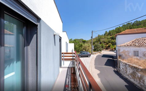 Front bedroom balcony