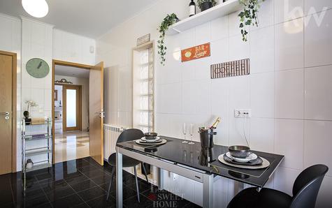 Kitchen (14.75 m²) fully equipped (BOSH appliances) and furnished