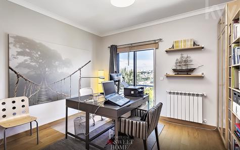 Chambre / Bureau (13,35 m²) avec balcon (4,1 m²)