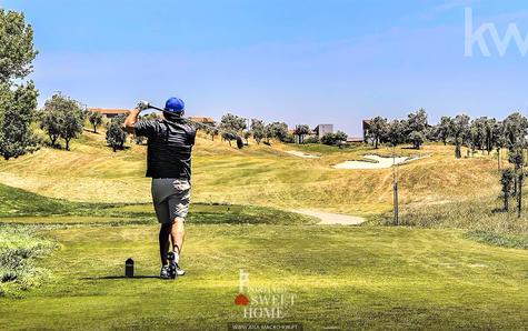 Around: Oeiras Golf