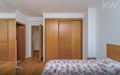 1 Suite (13,4 m²) com WC (5,33 m²)