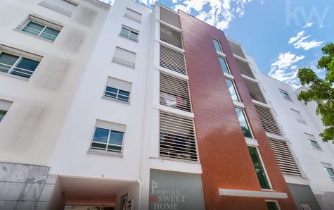 Caxias, Murganhal - Appartement de 2 chambres à louer
